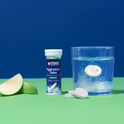 MaxiNutrition Hydration Tabs Green Apple 40g – Zubereitung im Glas